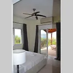Melpomeni Villa