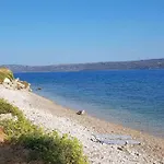 Melpomeni Villa Sinoikismos Plakalona