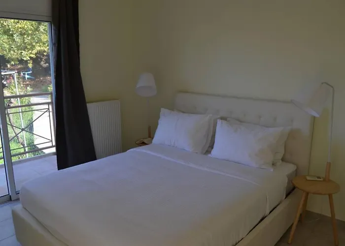 Melpomeni Villa Sinoikismos Plakalona