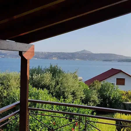 Melpomeni Villa